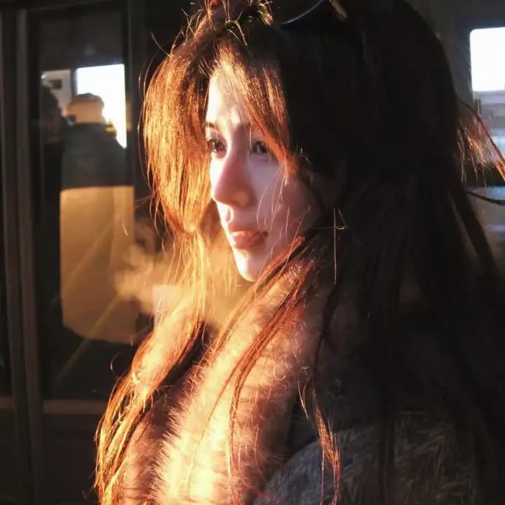 红色八爪女